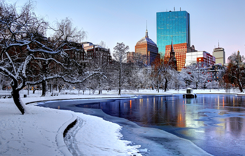 波士顿公园,冬天,后湾,波士顿大众公园,新英格兰,波士顿,马萨诸塞,雪,城市天际线,池塘