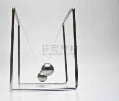 牛顿碰撞球,多米诺效应,办公室,室内,白色,水平画幅,银色,无人,书桌,线