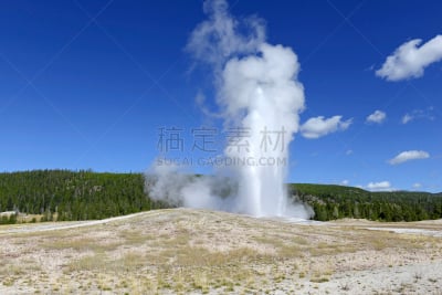 老忠实喷泉,黄石公园,怀俄明,美国,嗜极生物,嗜热生物,上喷泉盆地,露营车,间歇泉,火山喷口