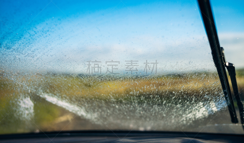 挡风玻璃,汽车,林间空地,雨刷液,风档刮水器,从在汽车上的角度拍摄,汽车内部,仪表板,苏格兰,交通工具内部