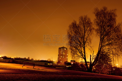 建筑外部,夜晚,现代,块状,居住区,纪念碑,天空,留白,公园,水平画幅