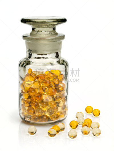 鱼肝油,胶囊,垂直画幅,酸,无人,玻璃,维生素,组物体,特写,喷