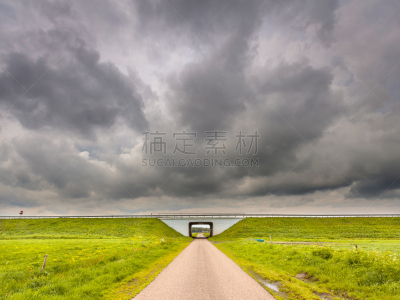 暴风雨,漏斗,高架桥,飓风,暴雨,天空,风,夏天,光,草