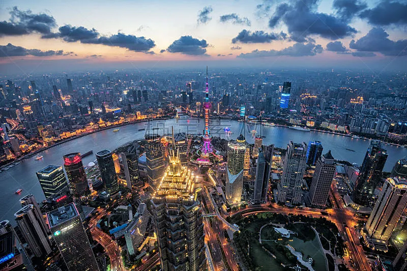 上海 夜晚 透过窗户往外看 著名自然景观 办公室 天空 水平画幅 无人 当地著名景点 交通方式图片素材下载 稿定素材
