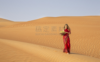 纱丽,女人,红色,empty quarter,沙特阿拉伯,天空,美,水平画幅,沙子,美人