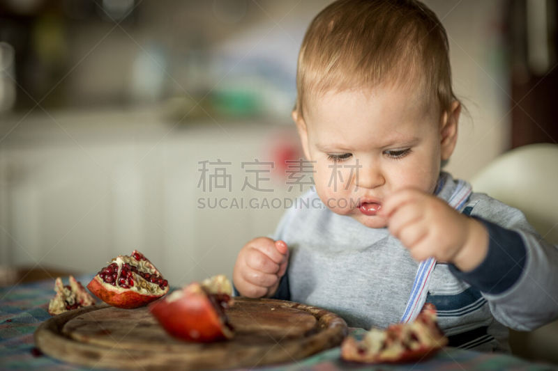 婴儿,高脚椅,美,水平画幅,素食,美人,膳食,男婴,维生素,婴儿口水兜