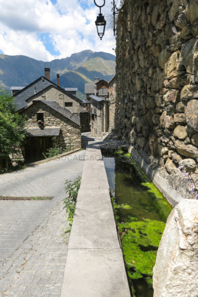 Durro, typical stone village in the Catalan Pyrenees. valley of BohÃ­ in Catalonia, Spain