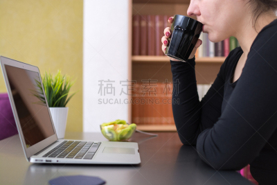 工间休息,下一个,旅游目的地,主动,设计室,书架,待遇,新创企业,文档,想法