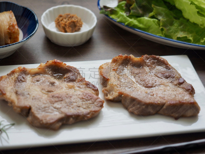 韩国食物,猪肉,格子烤肉,烧肉,烤猪肉,朝鲜的新年,韩国泡菜,韩国中秋节,韩语,日本食品