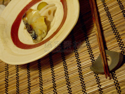 膳食,日本,怀石料理,融合菜,莲藕,水平画幅,开胃品,海产,特写,两个物体