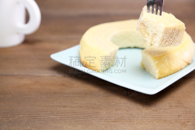 塔状中空糕饼,白色背景,餐具,桌子,水平画幅,日本,蛋糕,木制,甜点心,甜食