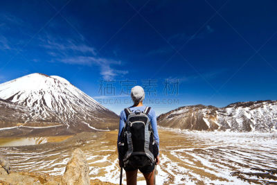 山,徒步旅行,正面视角,臀部,新西兰,天空,旅行者,夏天,明亮