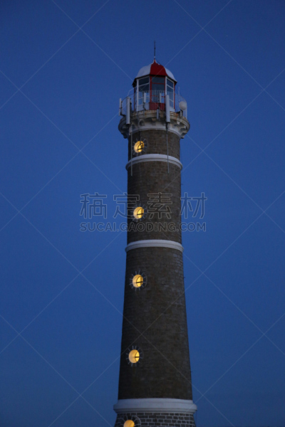 punta del este,乌拉圭,灯塔楼,大西洋,海岸线,室内过夜,垂直画幅,水,天空,拉美人和西班牙裔人