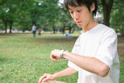 惊奇,男人,核对时间,四肢,智慧,在边上,钟,男性,仅男人,仅成年人