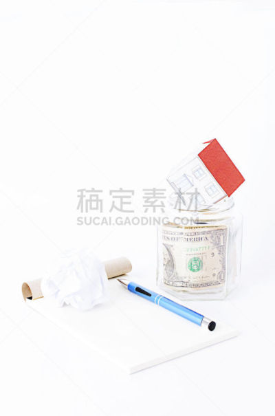 垂直画幅,水笔,笔记本,瓶子,背景,文档,房屋,纸球,办公室,小猪扑满