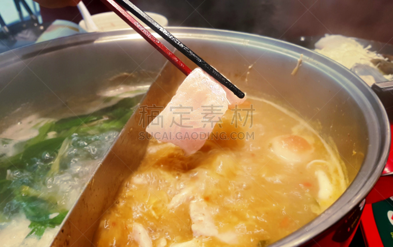 晚餐,食品,烤肉架,巨大的,炊具,餐具,水,水平画幅,传统,炖牛肉