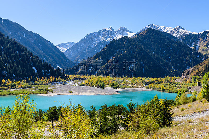 湖,山,水,沟壑,水平画幅,雪,无人,户外,哈萨克斯坦,自然