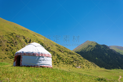 蒙古包,白色,吉尔吉斯斯坦,山脉,天空,水平画幅,无人,传统,古老的,家庭生活