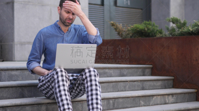 损失,使用手提电脑,男人,台阶楼梯,效率,商务,计算机,姿态,仅男人,肖像