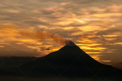 墨拉皮火山,火山碎屑流,蒙特塞拉特,英属蒙塞拉特岛,婆罗浮屠佛塔遗址,气氛,公园,水平画幅,火山地形,日惹特区