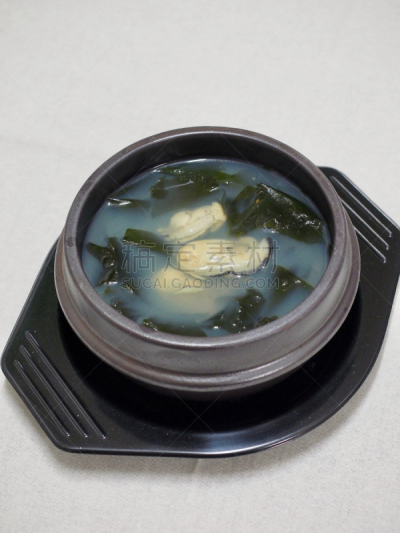 牡蛎,韩国食物,海草,汤,昆布科,海鞘纲动物,波特派,裙带菜,味噌汤,炖鱼