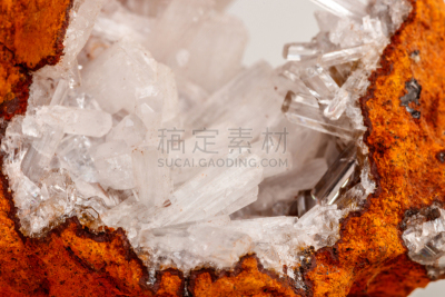 矿物质,异极矿,水晶,摇滚手势,石头,白色背景,大特写,钙,自然界的状态,背景分离