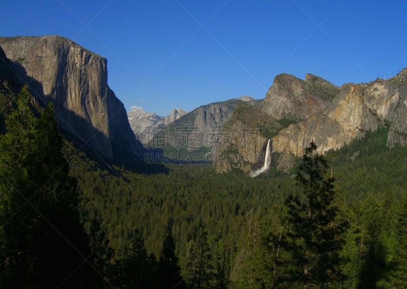 风景,隧道,新娘面纱瀑布（优胜美地）,船长岩,半圆顶,梅丽波莎县,优胜美地山谷,水平画幅,无人,户外