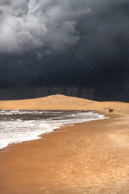 暴风雨,地平线上的风暴,预兆的,垂直画幅,天空,风,沙子,曙暮光,夏天,雨