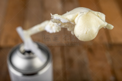 木制,泡沫材料,建筑业,封印,个人随身用品,背景,照明设备,桌子,房屋,建造