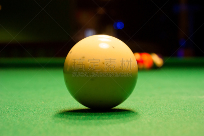 母球,8号球,图像聚焦技术,选择对焦,白色,运动,桌子,水平画幅,绿色,无人