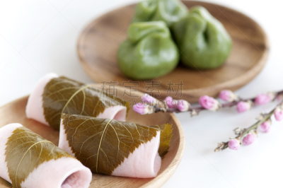 日式草饼,橡叶麻糬,魁蒿,日本点心,水平画幅,日本料理,无人,白色背景,日本食品