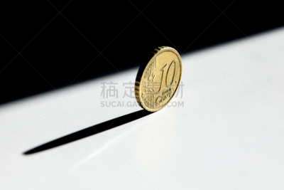 白色背景,商务,一个物体,背景分离,分币符号,欧元符号,铁轨轨道,想法,阴影,影棚拍摄