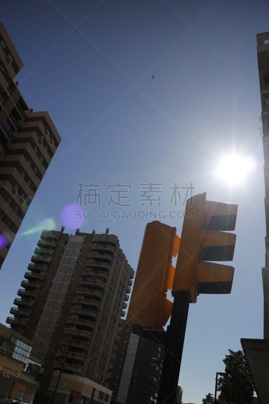 夏天,市区,马拉加省,垂直画幅,天空,无人,蓝色,欧洲,城市生活,建筑外部