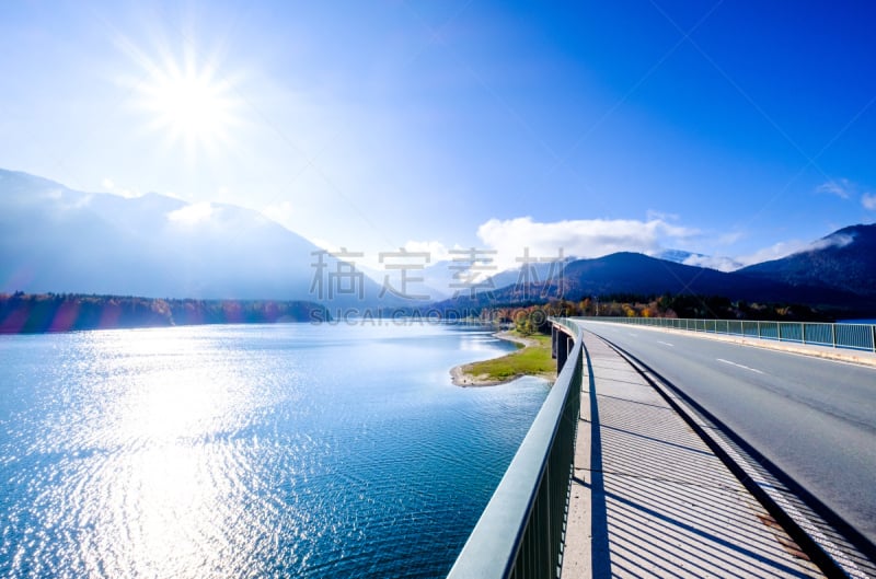 sylvenstein lake,卡尔文德尔山脉,高架道路,立交桥,水,天空,水平画幅,山,无人,水库