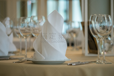 餐巾,餐馆,空的,玻璃杯,西宁,正餐宴会,桌布,餐具,葡萄酒,水平画幅