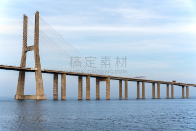 瓦斯科·达·伽马大桥,里斯本,商务,现代,喷泉,河流,散步道,户外,天空,建筑