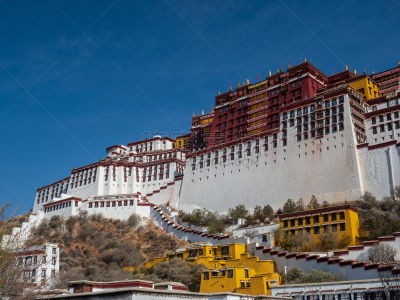 Landscape of Qinghai–Tibet railway in Tibet Autonomous Region, China.