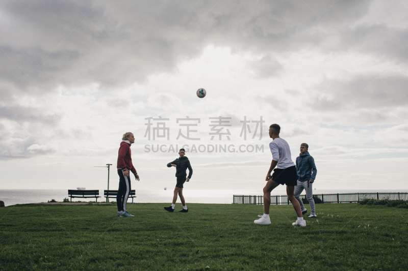 足球,快乐,板球,周末活动,休闲游戏,球,草,儿童,童年,16岁到17岁
