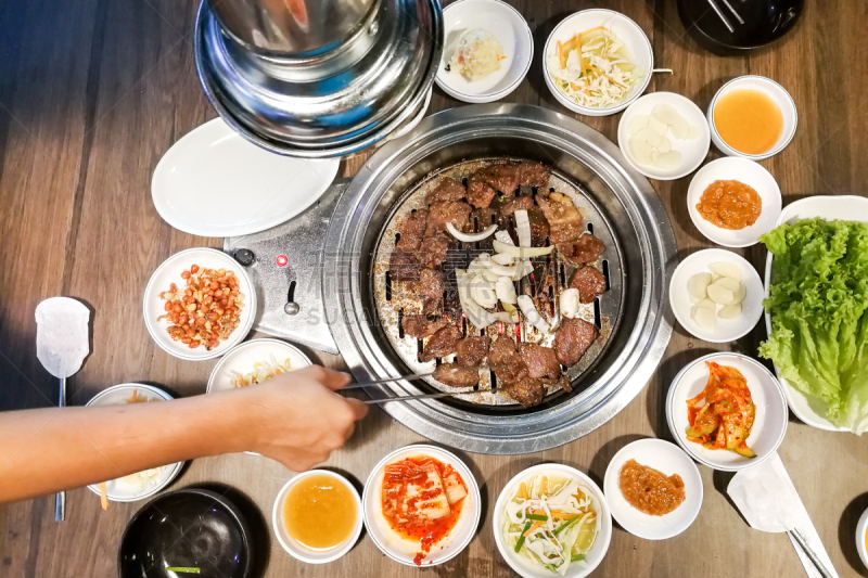 朝鲜半岛,野餐烤牛肉,烤肉架,膳食,舞台,韩式烧牛肉,韩国泡菜,烧烤猪肉,韩国食物,餐具