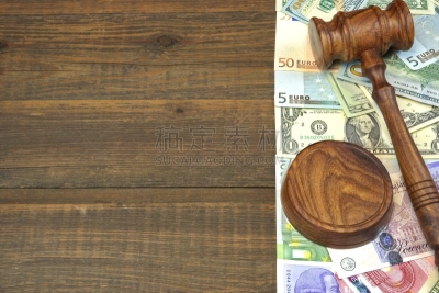 桌子,槌子,木制,法官,三柱门横木,法庭,水平画幅,商业金融和工业,律师,工资