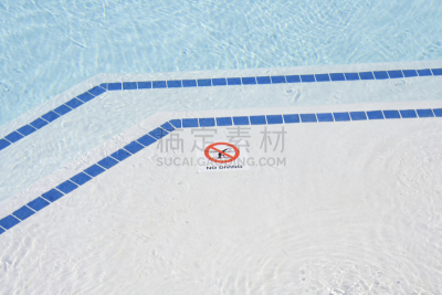 台阶,游泳池,禁止跳水标志,水,水平画幅,无人,蓝色,水下,夏天,太阳