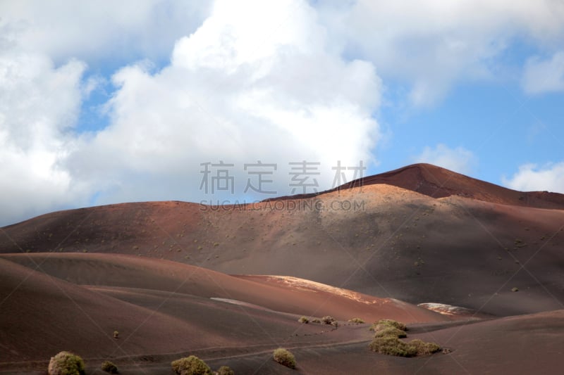 timanfaya national park,兰萨罗特岛,山脉,火,天空,水平画幅,无人,火山地形,大西洋群岛,夏天