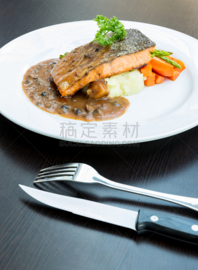 格子烤肉,鲑鱼排,蔬菜,鳕鱼,牛排,清新,莴苣,烤的,食品,蒸菜