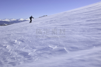 科罗拉多州,山脉,男人,滑雪游览,留白,洛矶山脉,比弗河度假村,比威尔克利克,水平画幅,山