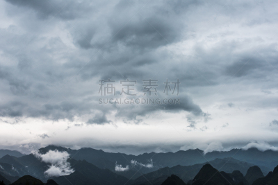 山,云景,航拍视角,桂林山水,兴平,阳朔,桂林,喀斯特,暴风雨,卷起