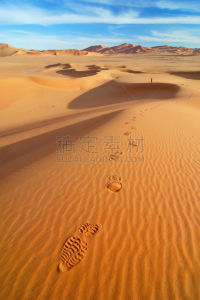 沙子,利比亚,撒哈拉沙漠,脚印,垂直画幅,天空,美,无人,户外,干的