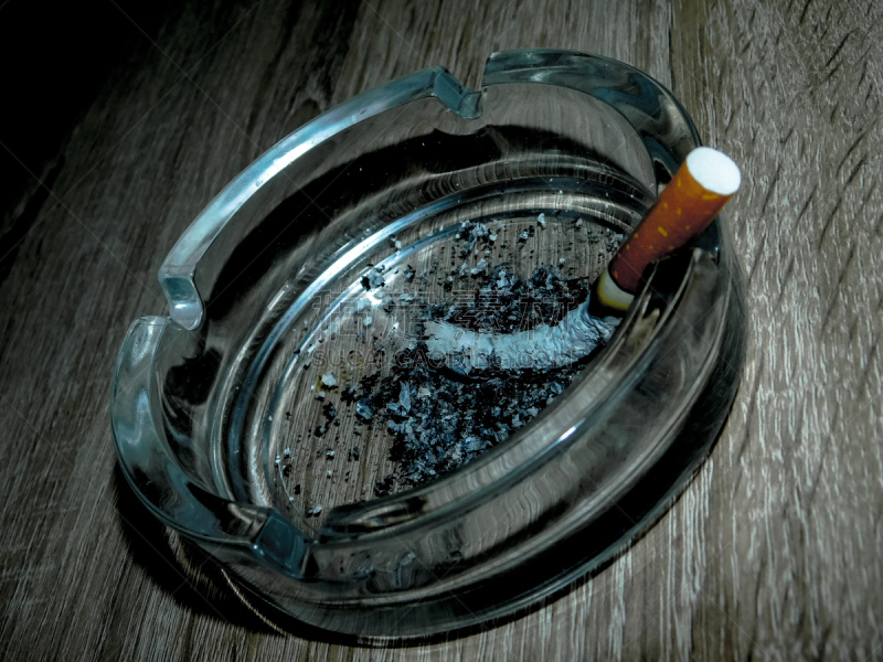 烟灰缸,雪茄,餐具,艺术,水平画幅,无人,传统,符号,早晨,特写