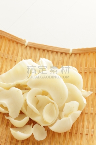 篮子,成分,根部,草本,笋,百合花,白色背景,垂直画幅,食品,室内