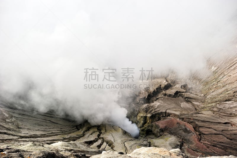 烟,非凡的,天然气,羽毛,火山口,婆罗摩火山,bromo-tengger-semeru national park,东爪哇,洞,水平画幅