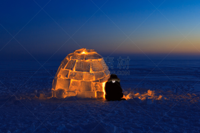 男人,进口标志,针岩,灯笼,因纽特人,黄昏,建筑物门,霜,雪,户外